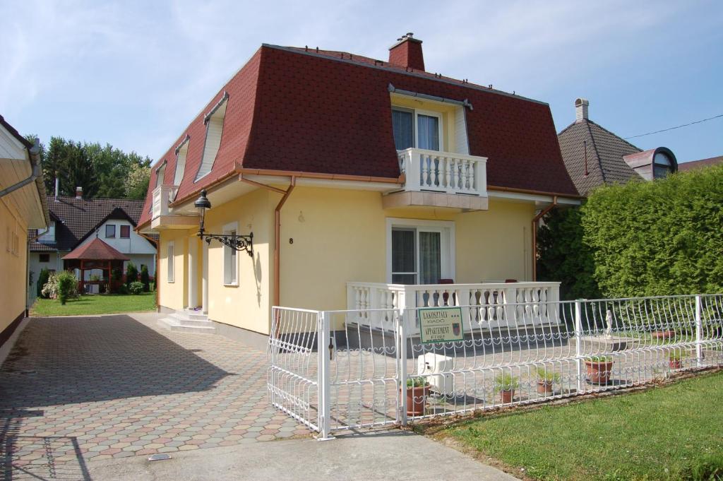 Apartmanház Cédrus 8. Zalakaros Quarto foto